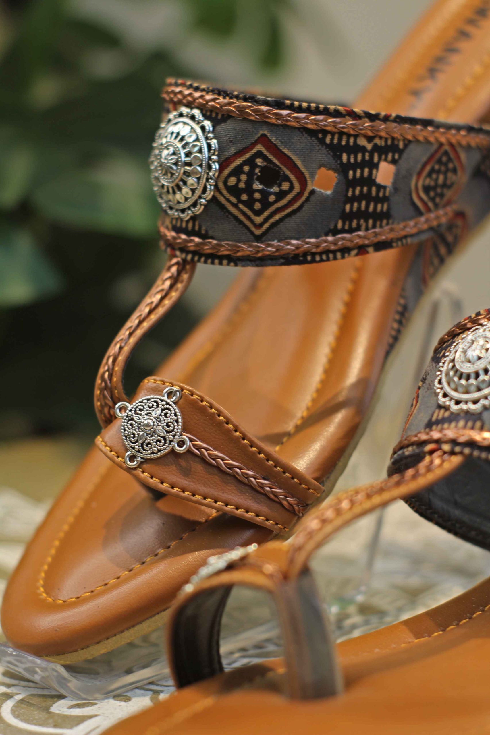 Antique Charm Ethnic Wedge Heel